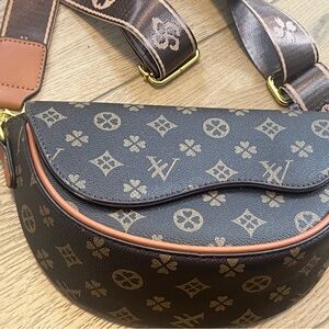 Women’s Crossbody Bag